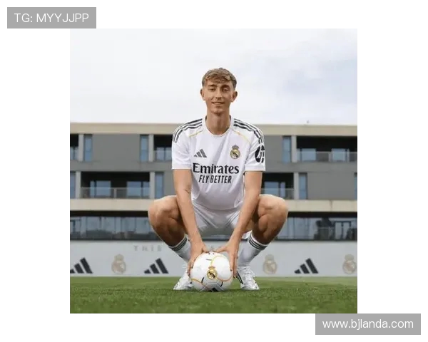 皇马新援首秀!阿诺德、赫伊森领衔出战世俱杯 皇马新援首秀!阿诺德、赫伊森领衔出战世俱杯