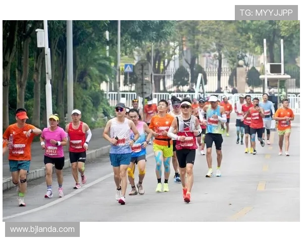 筑城燃情开跑!3.5 万跑者竞逐世界田联精英贵阳马拉松 筑城燃情开跑!3.5 万跑者竞逐世界田联精英贵阳马拉松
